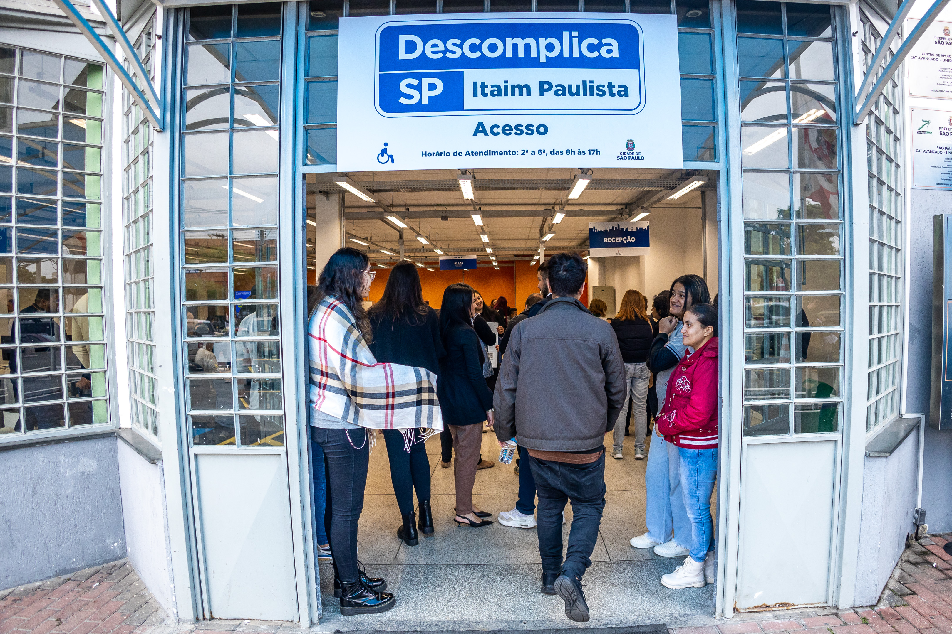 Prefeitura inaugura Descomplica SP no Itaim Paulista com 350 tipos de serviços e capacidade para atender 600 pessoas por dia